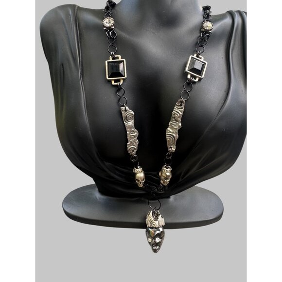 Mixed Media Crystal Skull Pendant VNTG Art-Deco Black Onyx & Silver Metalwork - Picture 8 of 15